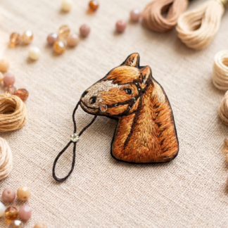 Hand Embroidered Horse Head Brooch, Realistic Equestrian Jewelry, Animal Lover Gift