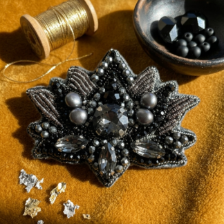 Black Lotus Brooch, Handcrafted Beaded Flower Pin, Unique Floral Jewelry for Women, Gift for Her, Gift for Mom, Lotus Blossom Badge.