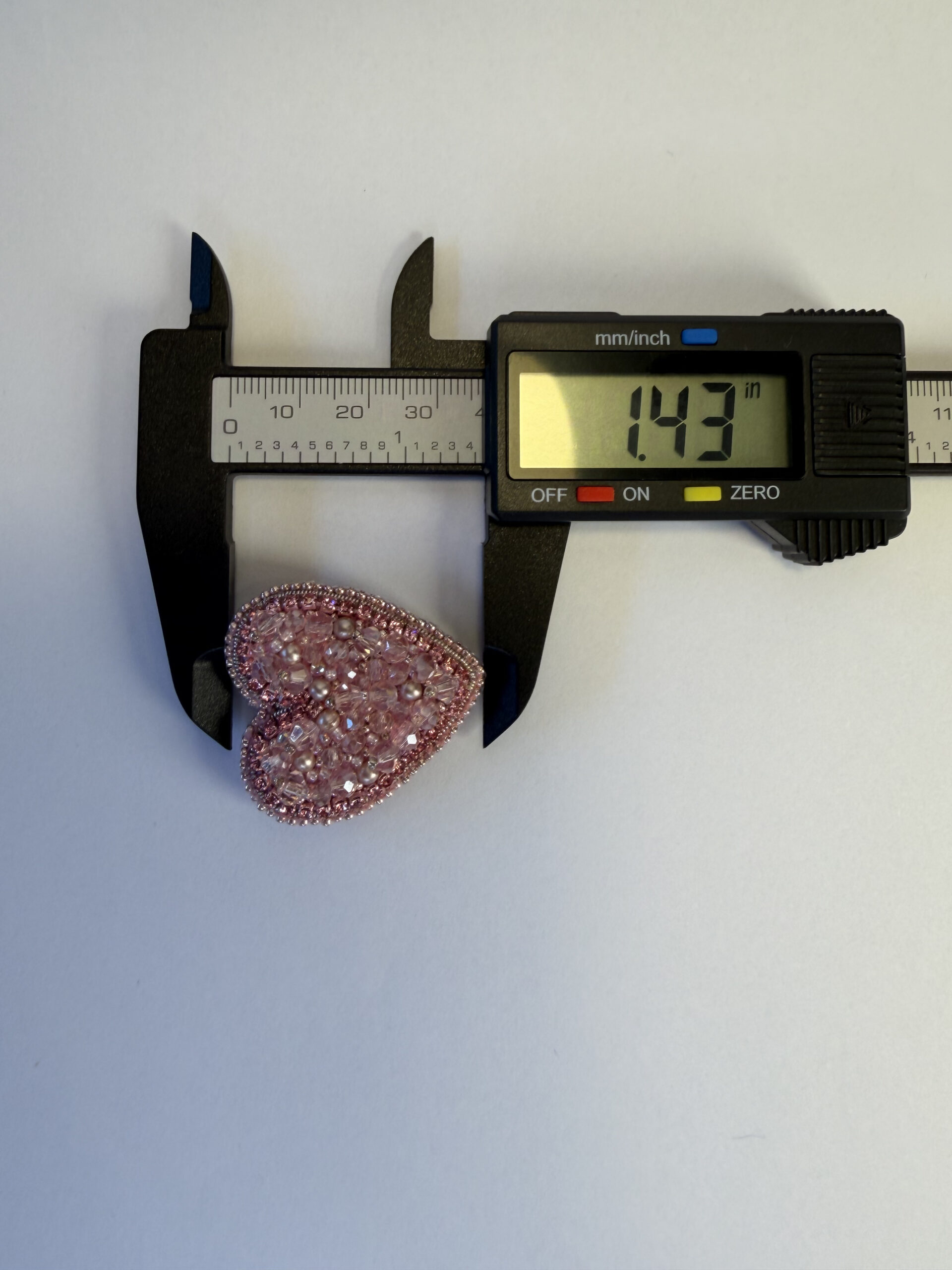 Small Pink Crystal Heart Brooch – Hand Embroidered Beaded Pin with Imitation Pearls — view 2