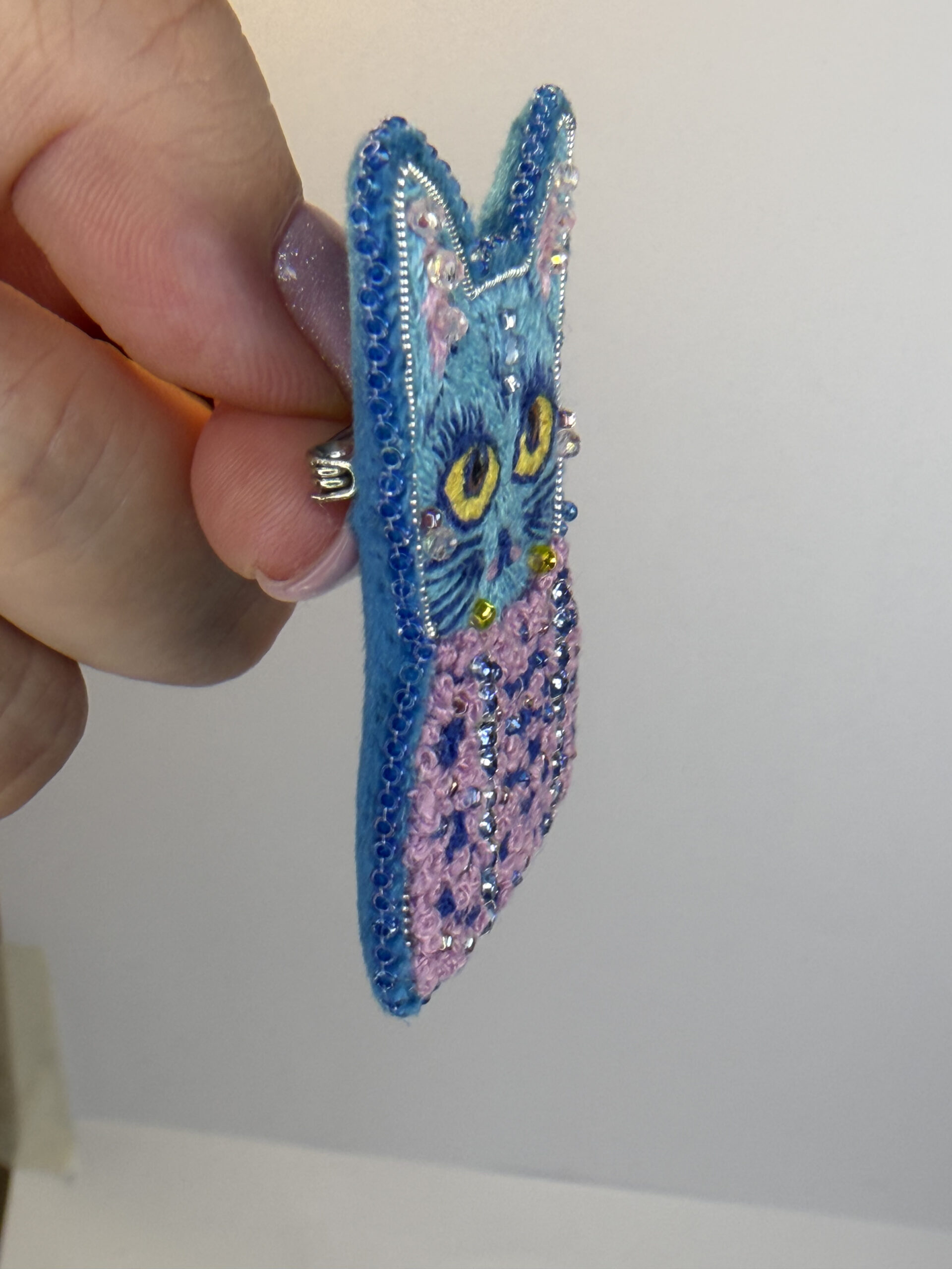 Blue Cat Brooch – Hand Embroidered Satin Stitch Face, Pink Knotted Body Pin — view 6