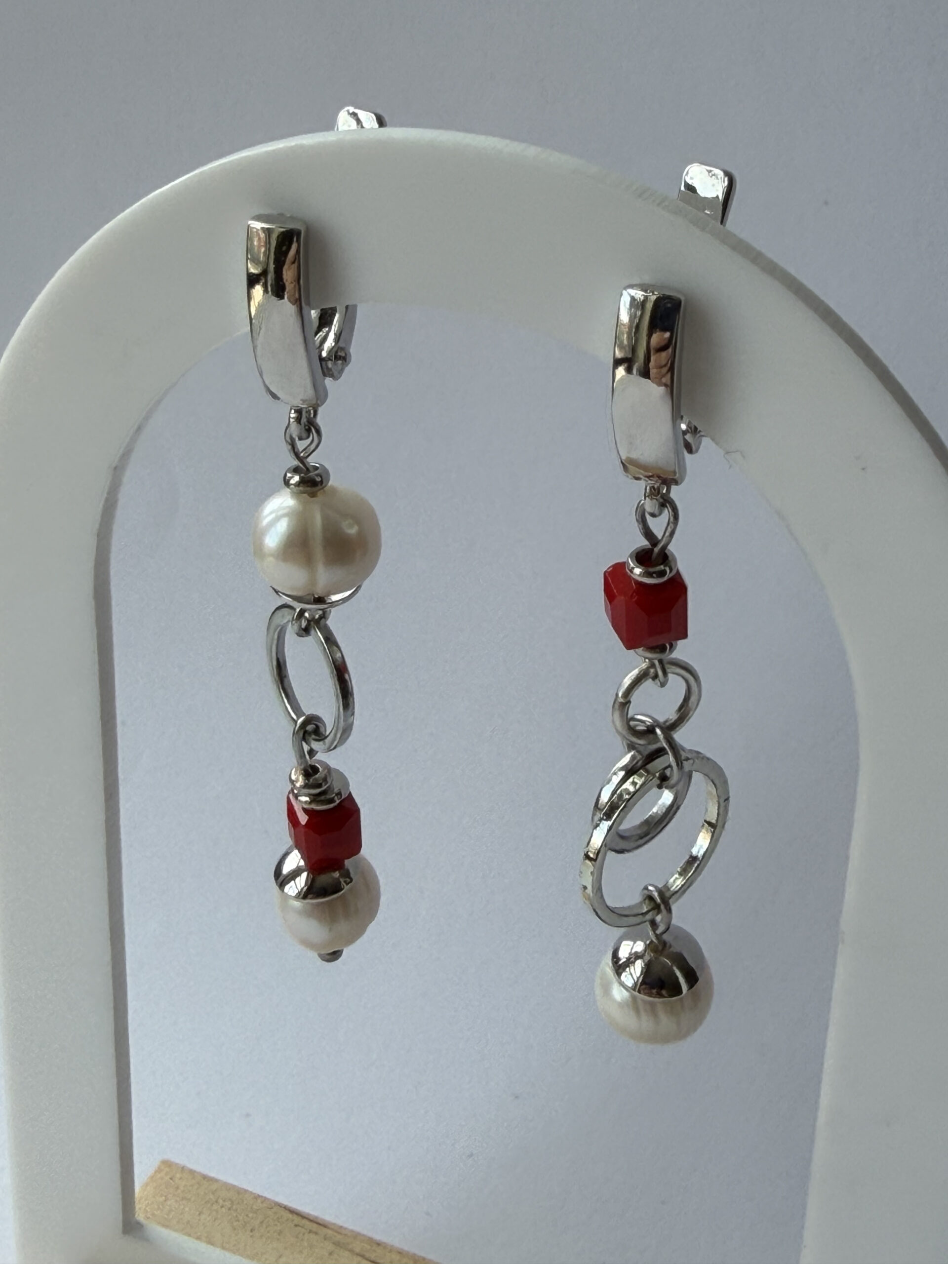 Mismatched Pearl and Red Cube Earrings – Asymmetric Silver-Tone Dangles with Open Rings — view 6