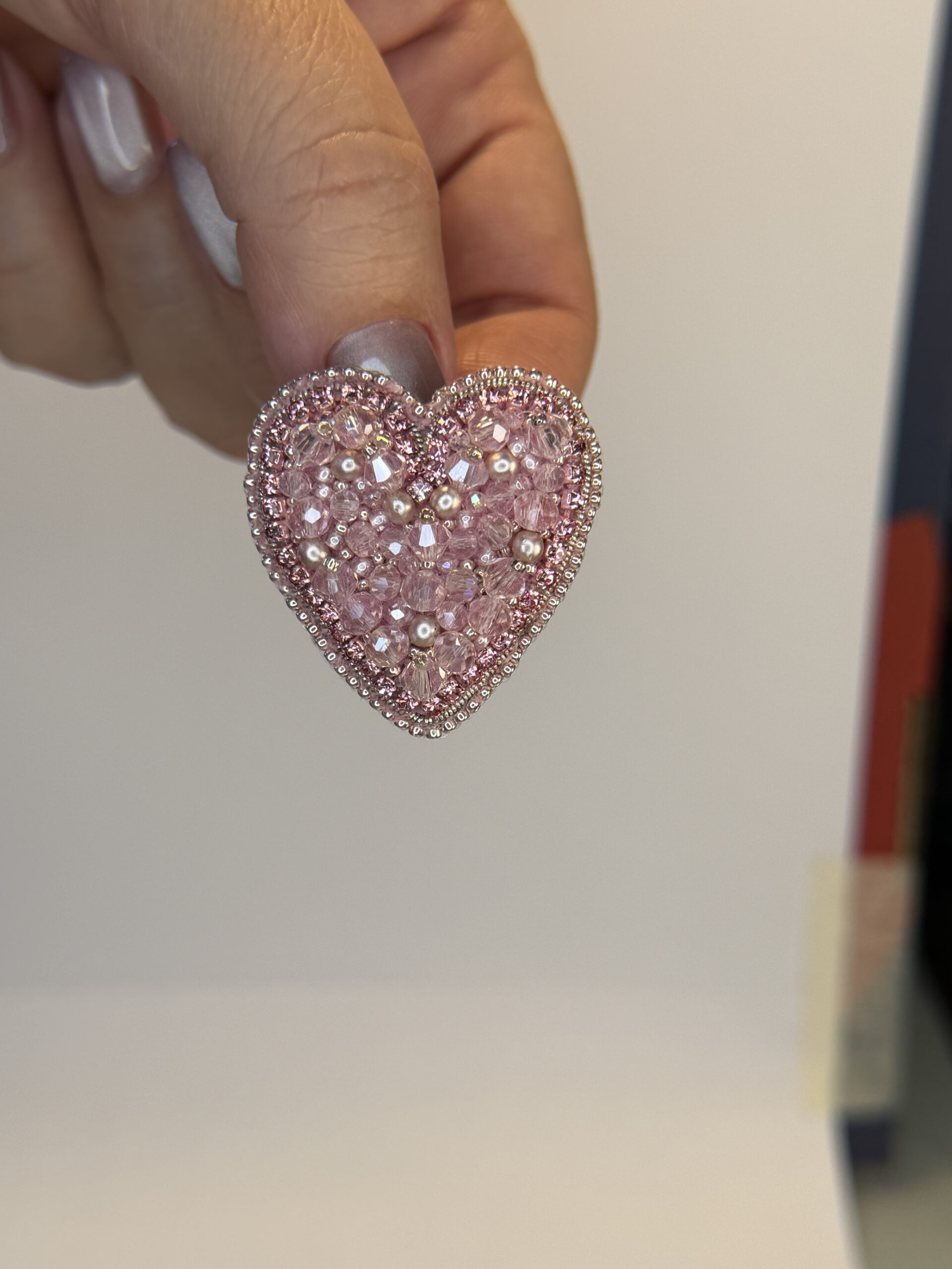 Small Pink Crystal Heart Brooch – Hand Embroidered Beaded Pin with Imitation Pearls — featured image